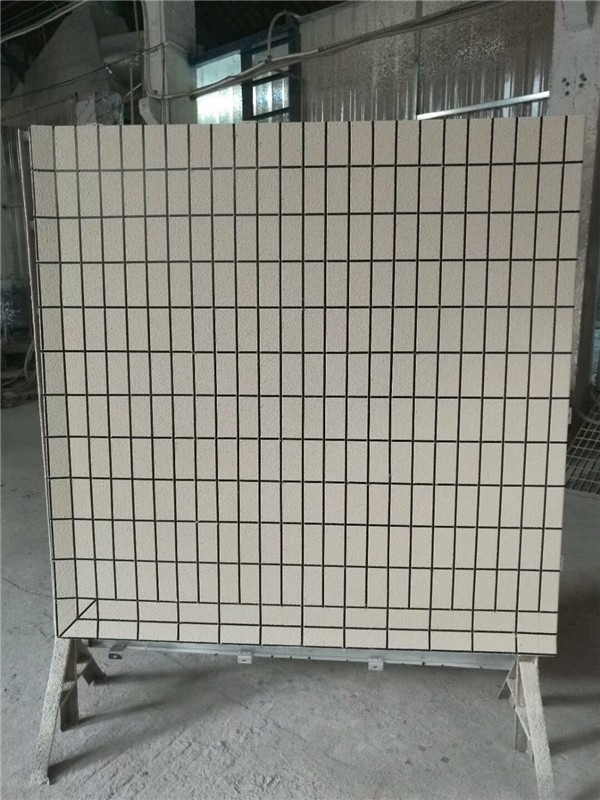 1.5氟碳铝单板